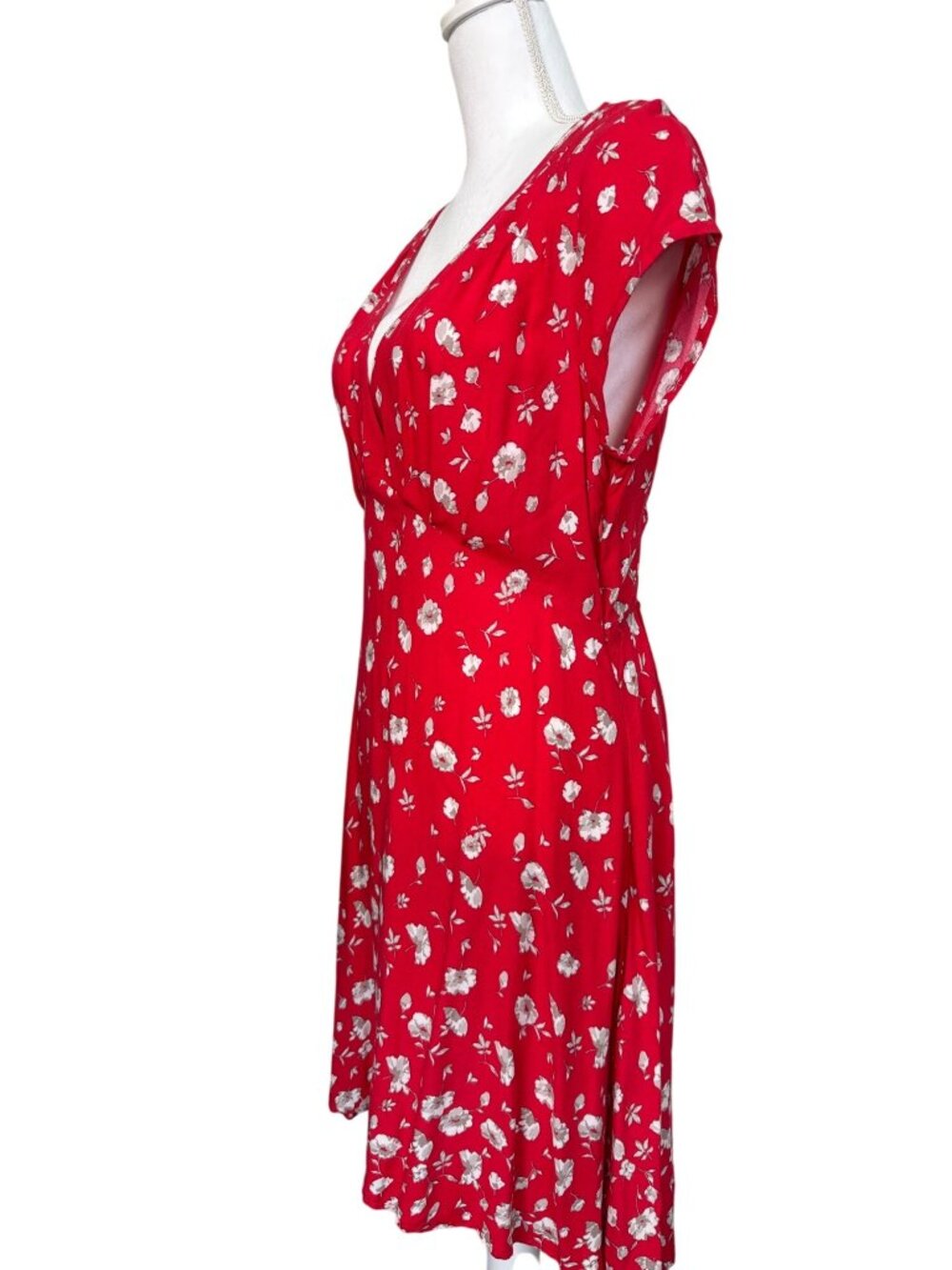 Free People Red Floral Print Keyhole Back Dress 10 Travel Comfort Light Dining - Picture 3 of 16